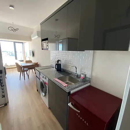 Отель Royal Homes 701 *